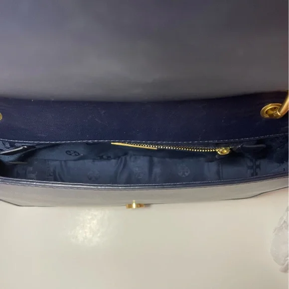 Tory Burch Alexa Quilted suede Tote in navy Shoulder Bag Purse Handbag - Picture 6 of 8